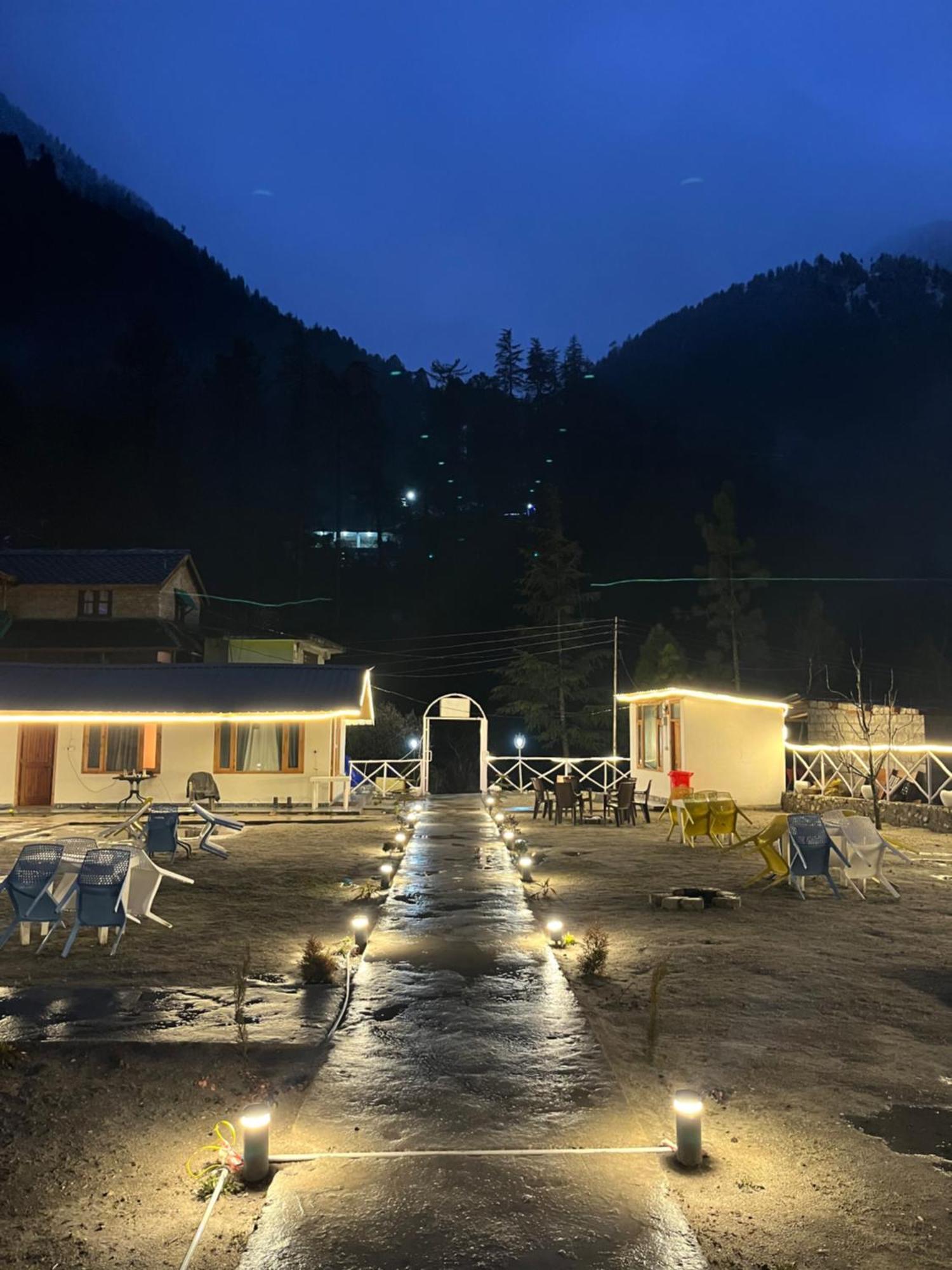 Hotel Adinova Kasol Exterior photo